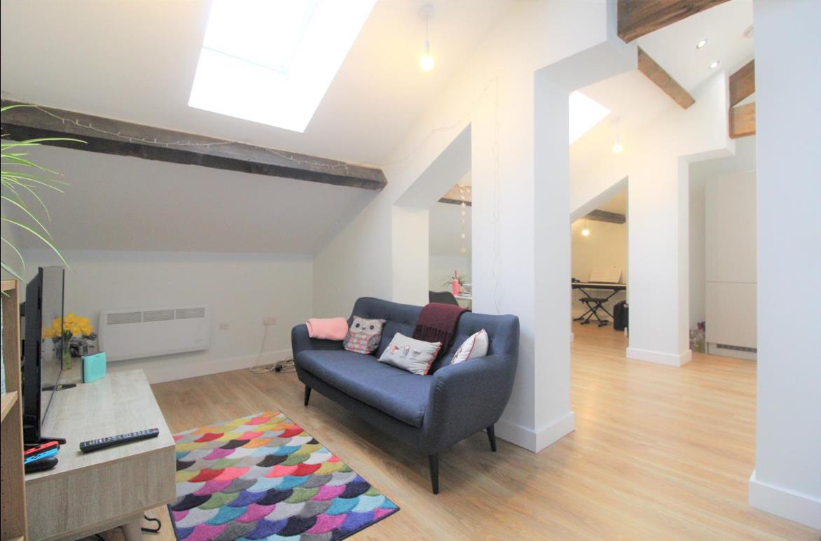 1 Bedroom Apartment To Rent image 9